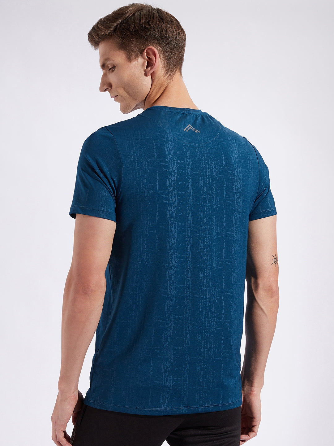Abstract Embossed T-shirt